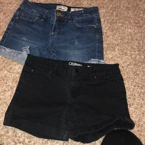 Cute pair of Jean shorts.